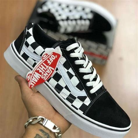 Vans capa para celular com menor preço é no Buscapé.